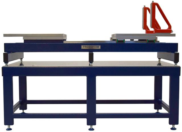 Mould table with smooth plates for magnetic brackets - 1,5 to 3T